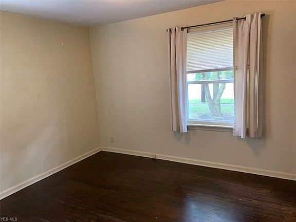 4th image of 1616 Idlewood Ave
