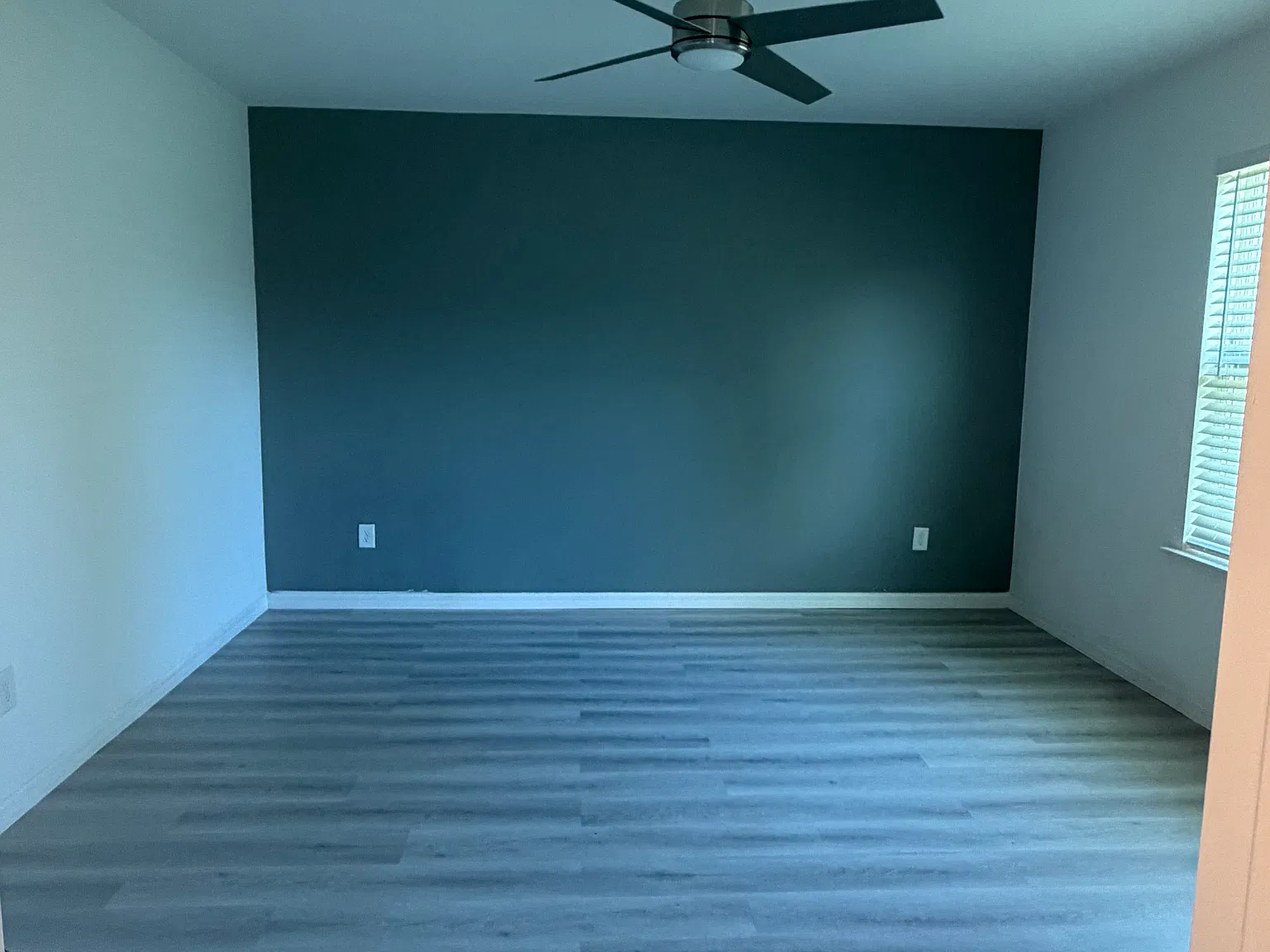 4 bed, 1876 sqft, $2,100 — Photo 4