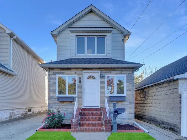 94-51 226th Street, Floral Park, NY 11001