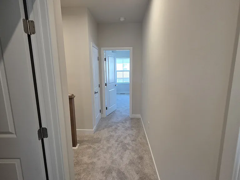 8 Weldon Way — Photo 35