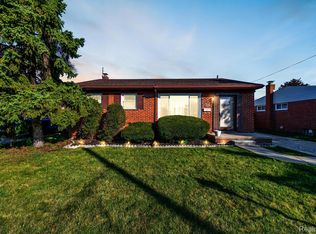 13604 Leroy St, Southgate, MI 48195