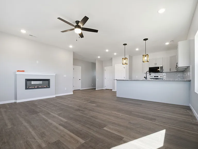 109 Bailey Dr — Photo 4