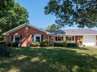 1607 Lynn Way, Graymoor Devondale, KY 40222