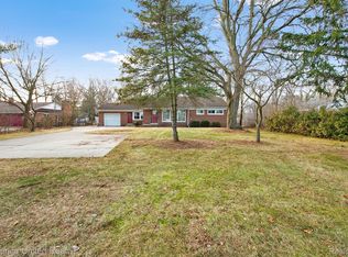 35115 Joy Rd, Westland, MI 48185