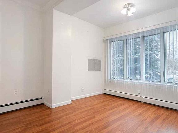 4th image of 1721 Benson Ave