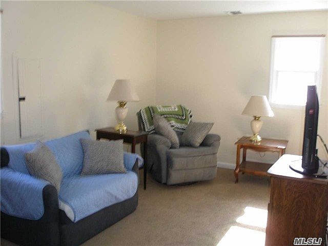 1st image of 148 Blydenburg Ave
