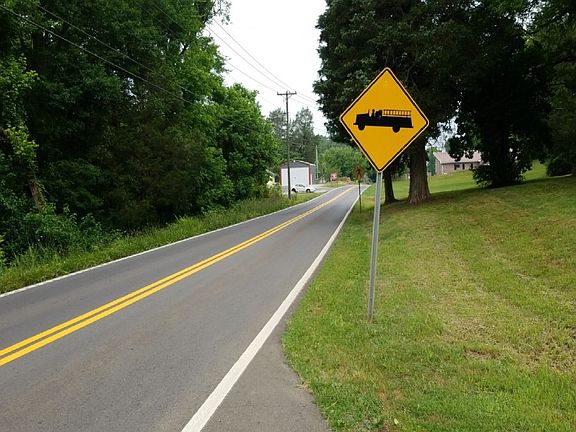 4th image of 502 Old Dandridge Park