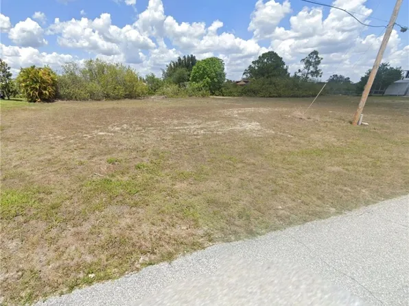 405 NE 17th Ter, Cape Coral, FL 33909