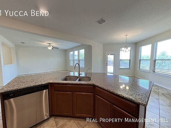 5th image of 21823 Yucca Bnd