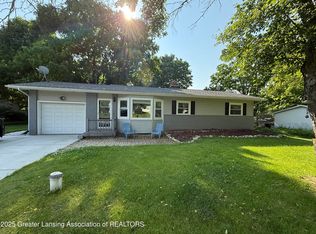 2703 Dellridge Dr, Holt, MI 48842