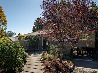 1055 Clarke Rd, Central Saanich, BC V8M 1C7