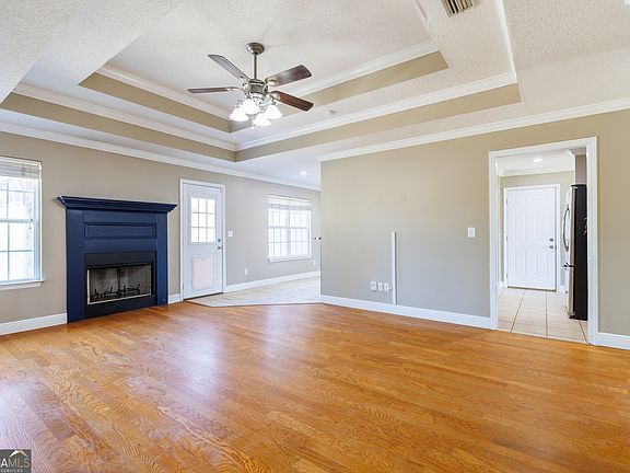 3rd image of 37 Ridge Rd