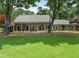 765 Fairbrook Ln, Roswell, GA 30075
