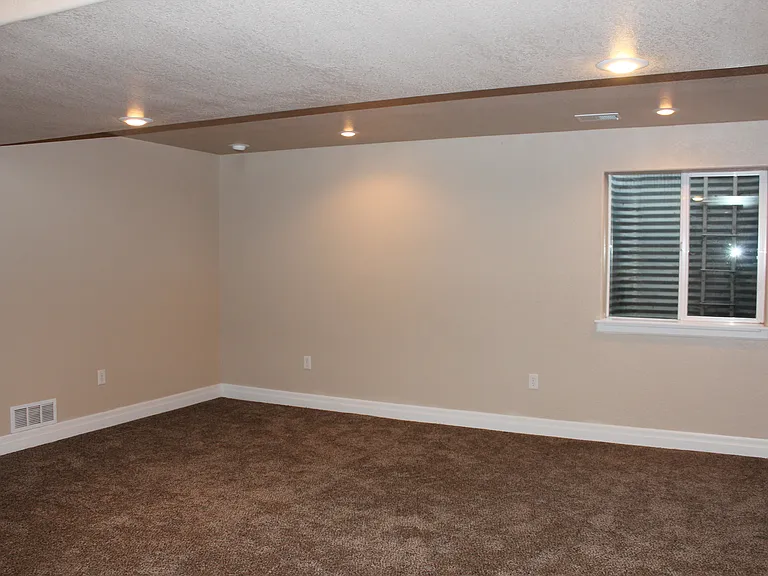 6024 W 1st St #3 — Photo 33