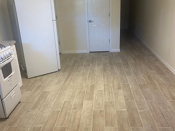 4th image of 227A Granite Ave #1