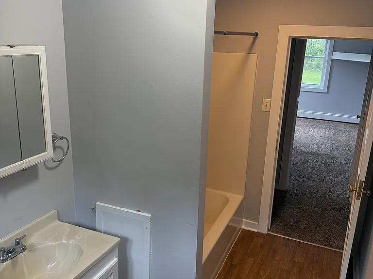 70 N Pennsville Auburn Rd #1 — Photo 2