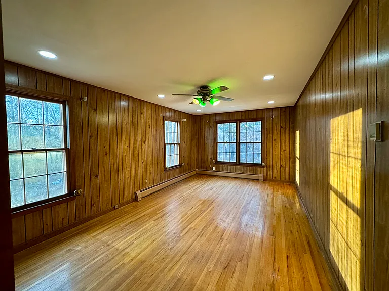 4 Pinecrest Dr — Photo 11