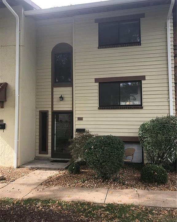 1st image of 124 Carmel Woods Dr