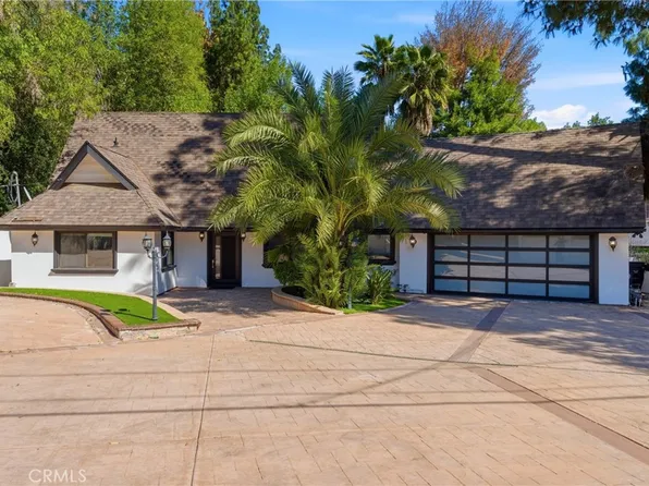 5836 Winnetka Ave, Woodland Hills, CA 91367