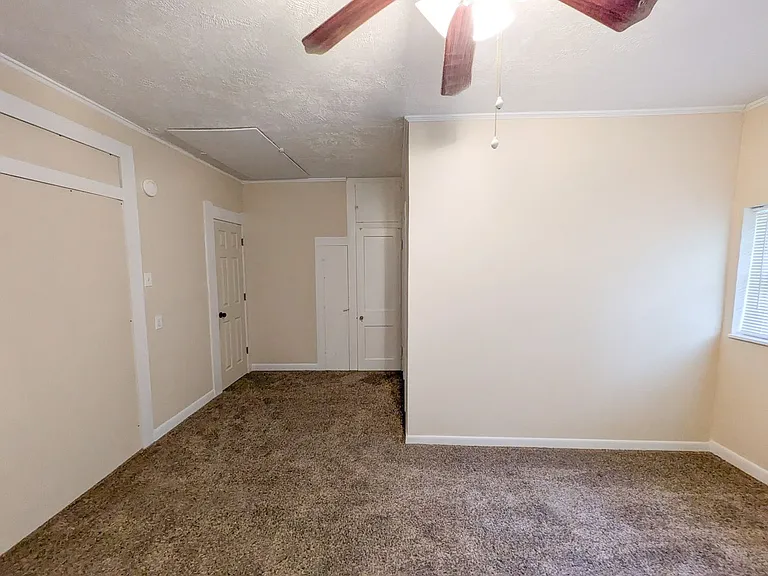 458 Belvedere Dr — Photo 6