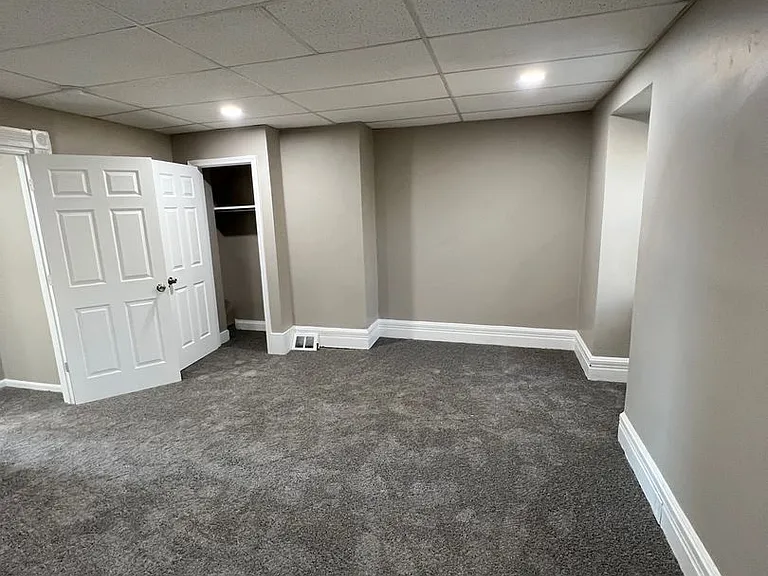 1328 Diana St — Photo 27