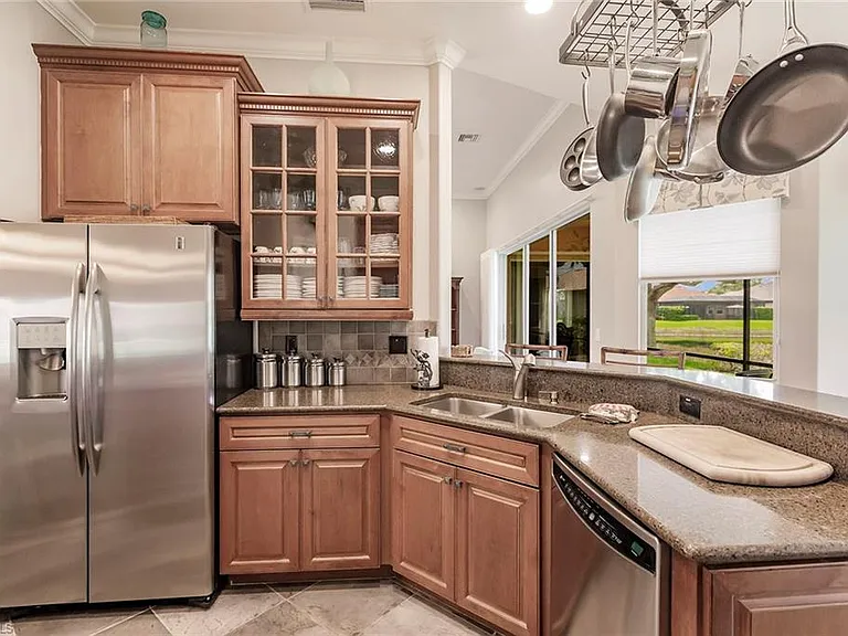 6105 Dogleg Dr — Photo 17
