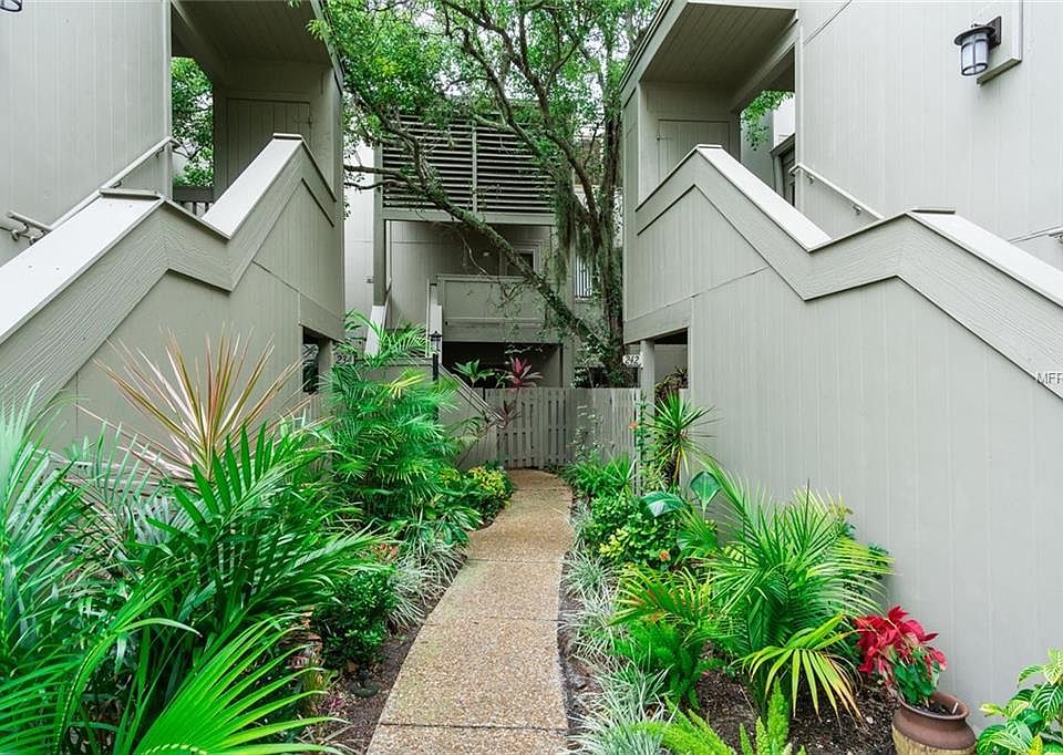 1st image of 238 Woodland Dr