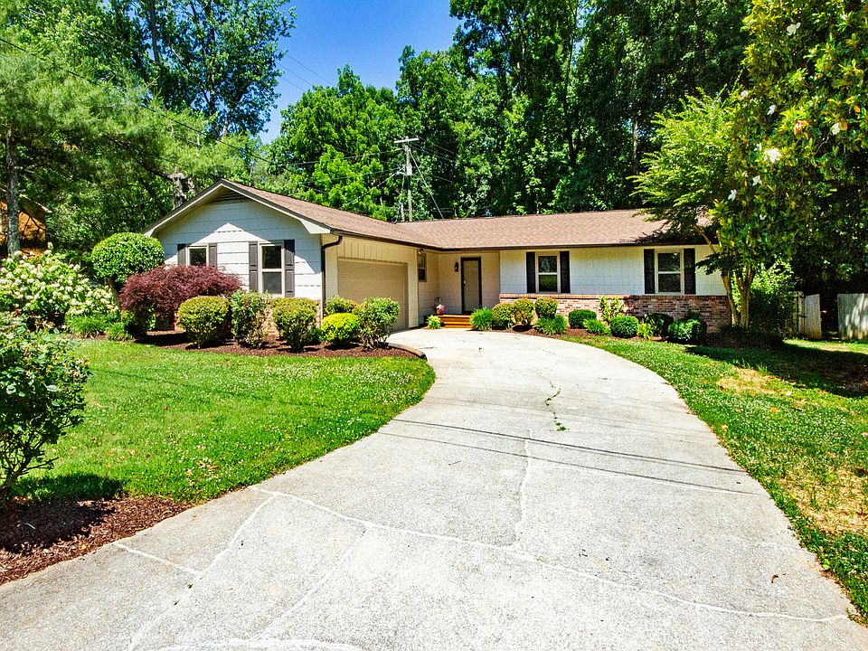 1st image of 8005 Camberley Dr