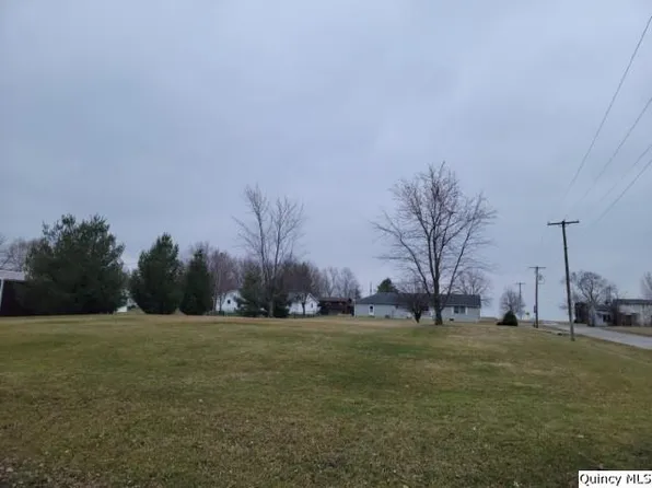 110 Wabash Ave, Carthage, IL 62321