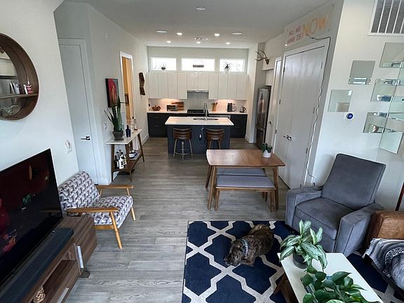 Open living room/kitchen - 1st floor
