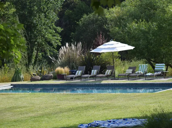 17141 Arnold Dr, Sonoma, CA 95476