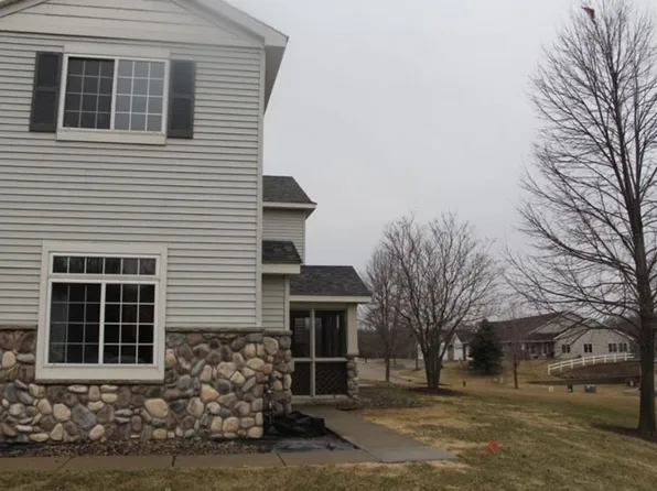 6804 Pine Crest Trl S, Cottage Grove, MN 55016