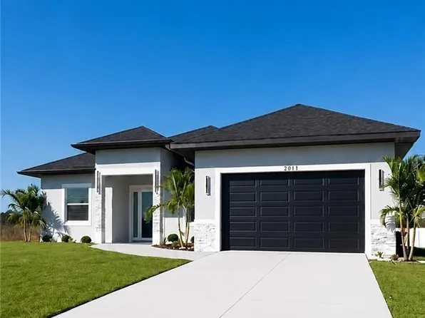 7020 Burma Cir, Labelle, FL 33935