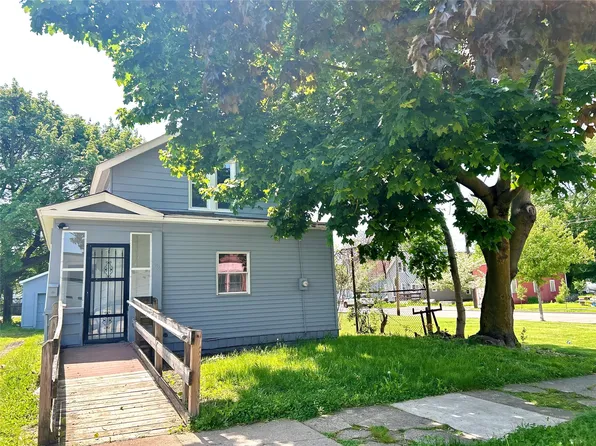 1908 Myrtle St, Erie, PA 16502