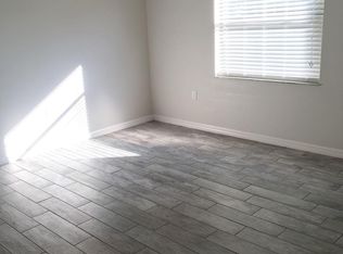 812 N Rockingham Ave, Tavares, FL 32778