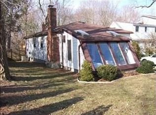 9 Sunset Ln, Miller Place, NY 11764