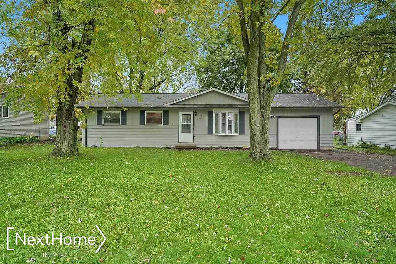 1755 Kirkway Ln photo 1