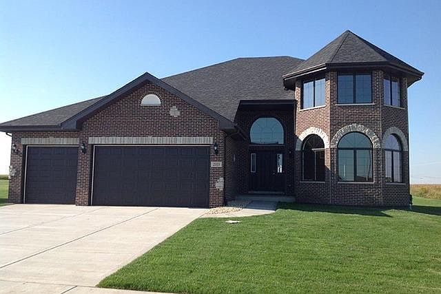 1st image of 2919 Brett Dr