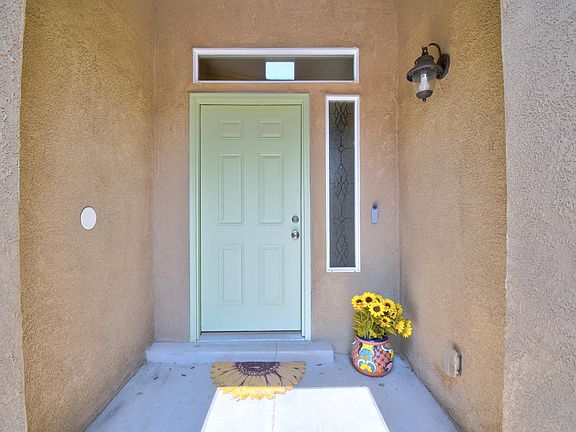 2nd image of 10405 Vallecito Dr NW