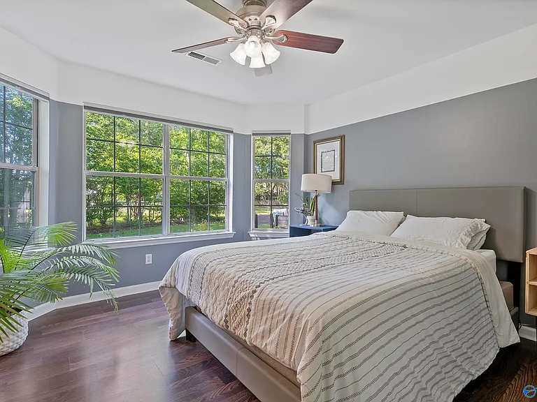 223 Cypress Creek Dr — Photo 11