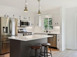 10045 Kearny Ln, Eden Prairie, MN 55347