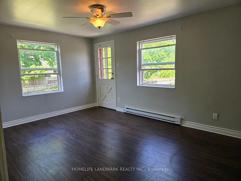 22 Centre St #2 — Photo 7