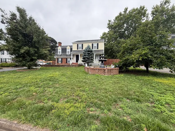 8909 Traditional Dr, Henrico, VA 23294