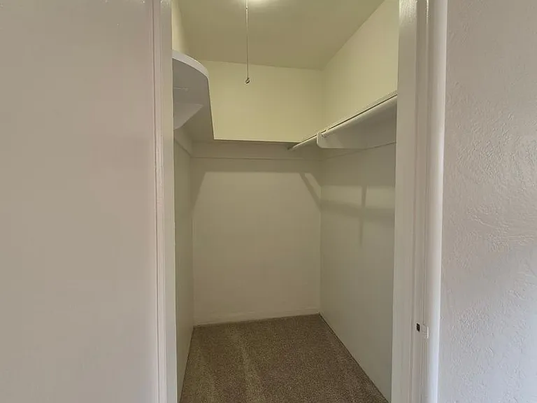 Fort Sutter Manor, Classic Midtown Living! — Photo 36