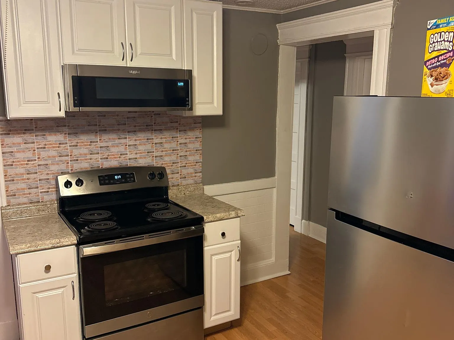 275 Chipman St — Photo 2