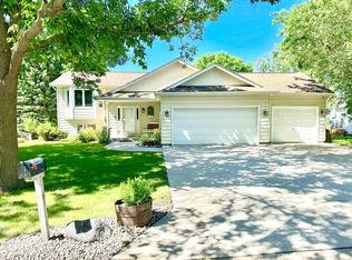 16042 Northwood Rd NW, Prior Lake, MN 55372