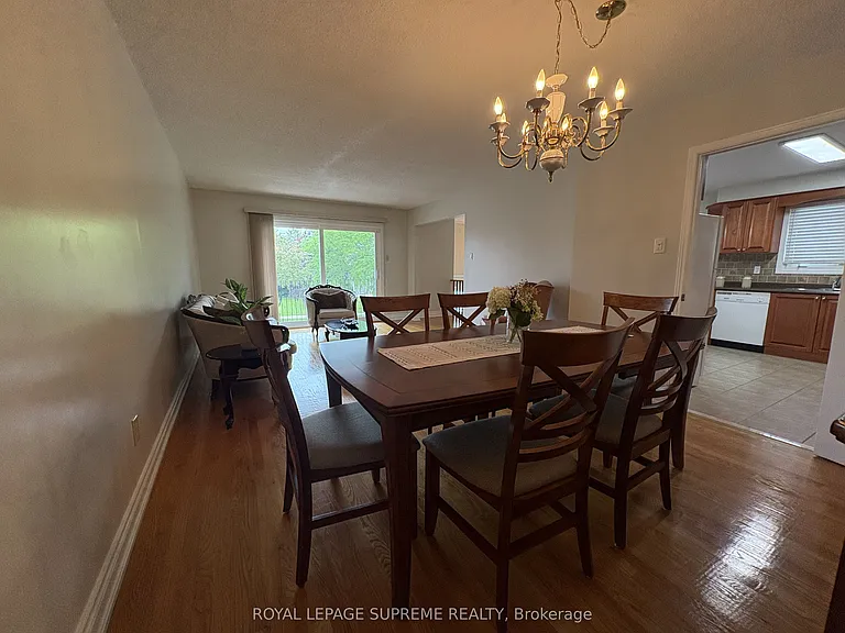 966 Lovingston Cres — Photo 9