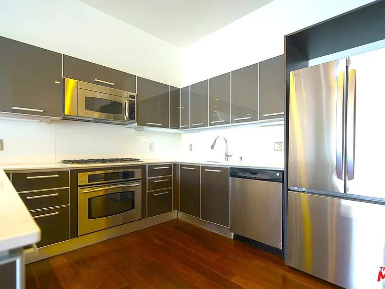 801 S Grand Ave #1503 — Photo 2