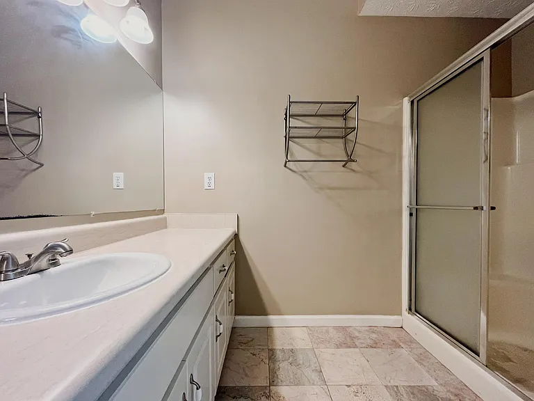 3060 Oak Meadow Dr — Photo 23