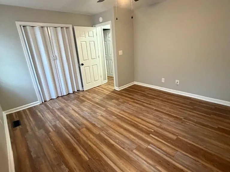 431 Sentry Oaks Dr — Photo 25